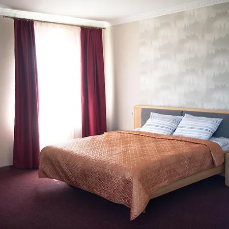 дбайлива ципа 3* Mizhhirya (Transcarpathia)