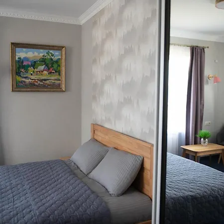 дбайлива ципа Mizhhirya (Transcarpathia)