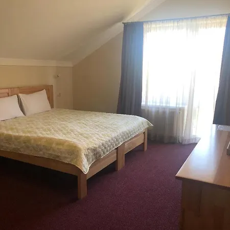 дбайлива ципа 3* Mizhhirya (Transcarpathia)